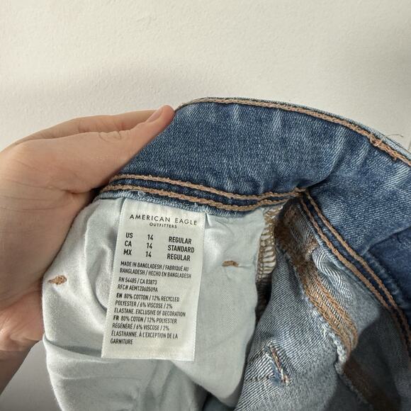 American Eagle Next Level Stretch Kick Boot Medium Wash Jeans Hi Rise Womens 14 - Picture 8 of 10
